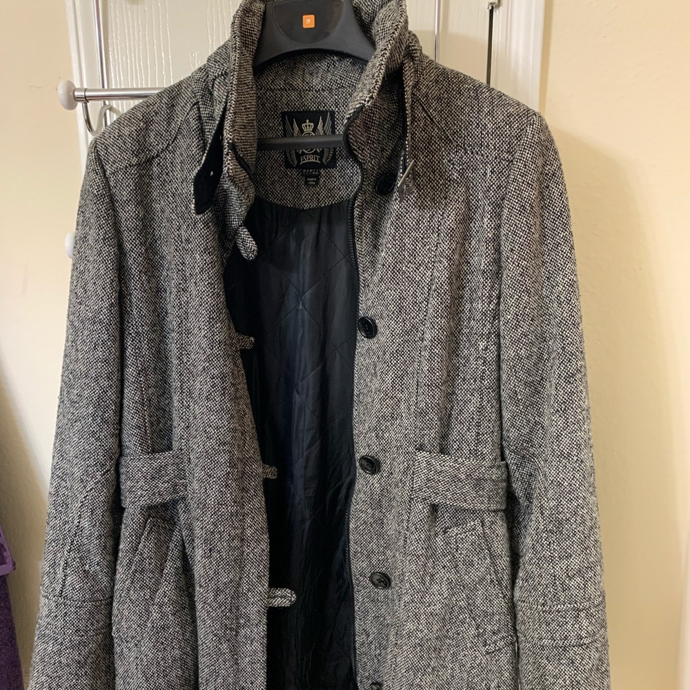 100% wool tie collar tweed pattern coat.